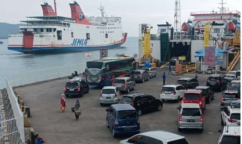 Arus Mudik Posko Angkutan Lebaran 2026H-4: Alami Penurunan 7.% 104.321.pada Periode yang sama Tahun lalu 112.115. Orang